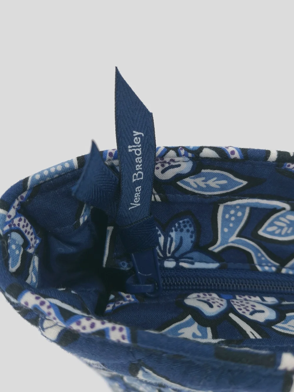 ✨NWT Vera Bradley Turnlock Tote Bag in Tropics Tapestry - Laptop Sleeve✨